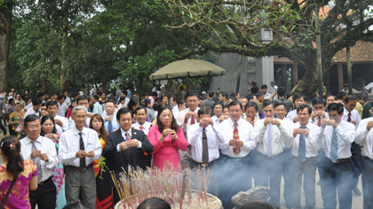 Last year’s Hung Kings Temple Festival attracted seven million people. (Photo: Huu Chi)