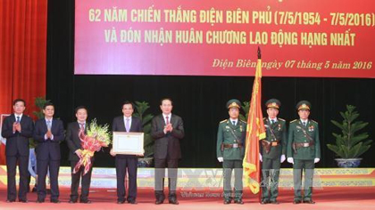 Dien Bien province honourably receives the Independence Order, first class. (Photo: VNA)