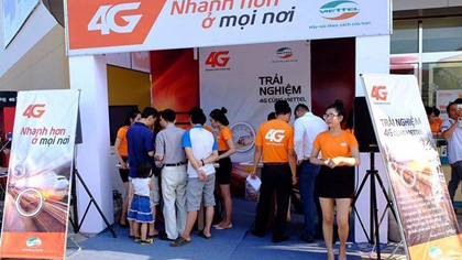 Many people try the new 4G technology (Source: Viettel)