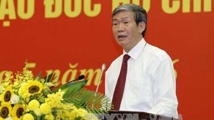 Politburo member Dinh The Huynh addresses the conference (Photo: VNA)