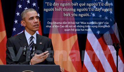 Tổng thống Hoa Kỳ Barack Obama trích dẫn câu hát trong bài Mùa Xuân đầu tiên của Văn Cao trong buổi nói chuyện tại Trung tâm Hội nghị Quốc gia ngày 24/5. Ảnh: Minh Sơn-Thanh Trà/Vietnam+