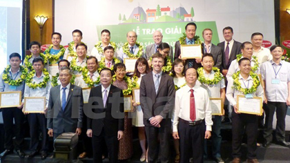 Nineteen enterprises have been honoured at an award ceremony on startups focusing on coping with climate change. (Photo: VNA)