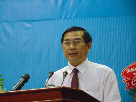 Ông Lê Văn Hưởng, Chủ tịch UBND tỉnh phát biểu tại Hội nghị Phát triển doanh nghiệp tỉnh Tiền Giang năm 2016.