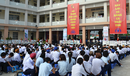 Tuyên truyền ATGT tại trường học.