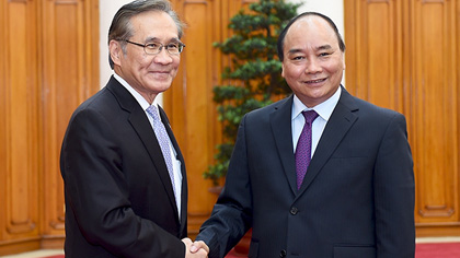 PM Nguyen Xuan Phuc receives Thai Foreign Minister Don Pramudwinai in Hanoi on July 8. (Credit: VGP)