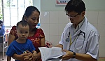 Đang bị viêm phổi, đột nhiên mắc bệnh sốt xuất huyết nặng