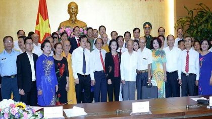 National Assembly Chairwoman Nguyen Thi Kim Ngan and cultural researchers