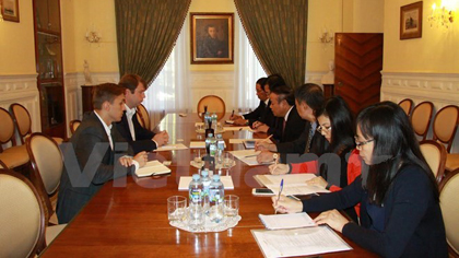 The delegation has a working session with the cultural heritage department under the Russian Ministry of Culture (Photo: VNA)