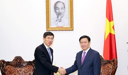Phó Thủ tướng Vương Đình Huệ tiếp ông Hao Liang Xu, Trợ lý Tổng Thư ký Liên Hợp Quốc, Giám đốc khu vực Châu Á-Thái Bình Dương của Chương trình phát triển Liên Hợp Quốc. Ảnh: VGP/Thành Chung