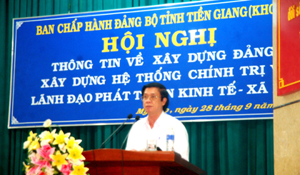 Ông Nguyễn Văn Danh, Ủy viên Ban Chấp hành Trung ương Đảng, Bí thư Tỉnh ủy phát biểu tại hội nghị.