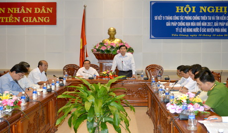 Chủ tịch UBND tỉnh Lê Văn Hưởng chủ trì Hội nghị bàn giải pháp phòng, chống thiên tai thời gian tới.