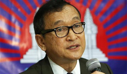 Thủ lĩnh Đảng Cứu nguy Dân tộc Campuchia (CNRP) đối lập Sam Rainsy. Nguồn: theguardian.com