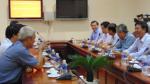 Chairman of the Provincial People's Committee meets with enterprises