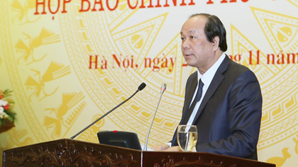 Chairman of the Government Office Minister Mai Tien Dung speaks at the Government’s press conference on November 22 (Photo: VNA)