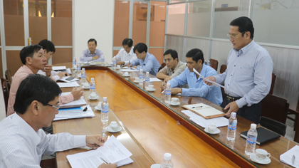 At the working with My Tho city Peoples Committee. Photo: PHAN THANG