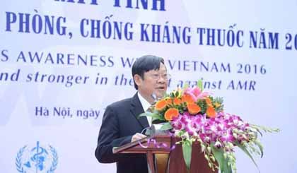 Thứ trưởng Nguyễn Viết Tiến phát biểu tại lễ mít tinh.