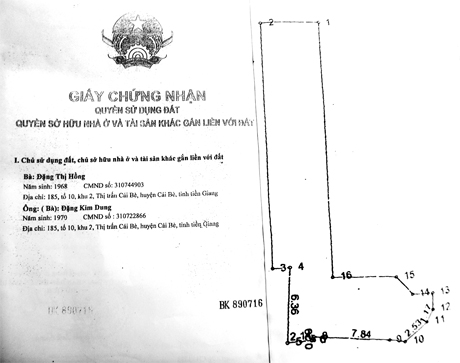 Sơ đồ bản vẽ nhà ở và đất ở của bà Hồng, bà Dung trong GCN QSDĐ được cấp chưa đúng quy định.