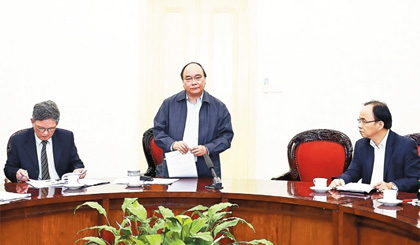 PM Nguyen Xuan Phuc speaking at the working session (Credit: VNA)