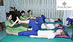 Xua tan mệt mỏi với massage Thái cổ truyền