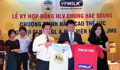 Ông Chung đặt tham vọng vô địch V-League cùng với Hoàng Anh Gia Lai trong tương lai gần. (Ảnh: HAGL)