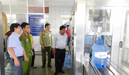 Checking the production assembly line of Hoang Ngoc Thanh Co., Ltd. Phto: thtg.vn