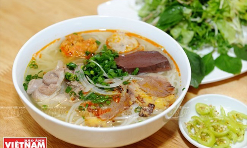 Bun bo Hue is a popular dish across the country (Photo: VNA)