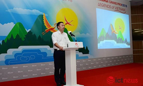   Deputy head of the Information Security Department Nguyen Huy Dung speaks at a conference introducing Whitehat Grand Prix 2018 (Photo: ITCnews.vn)