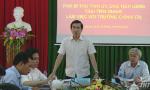 Chairman of the PPC Le Van Huong works the Tien Giang Political School