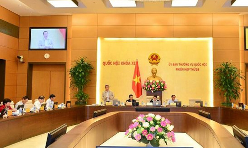 Overview of the working session of the NA Standing Committee’s 28th meeting on October 16. (Photo: baodauthau.vn)