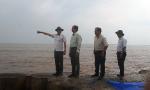 Chairman of the PPC Le Van Huong inspects the work of tropical storm Usagi respond