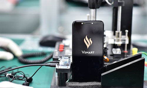 Vsmart phones will be launched on December 14 at the Vincom Centre Landmark 81 in HCM City. (Photo: courtesy of Vingroup)