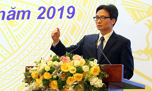 Deputy PM Vu Duc Dam speaks at the conference (photo: VGP)