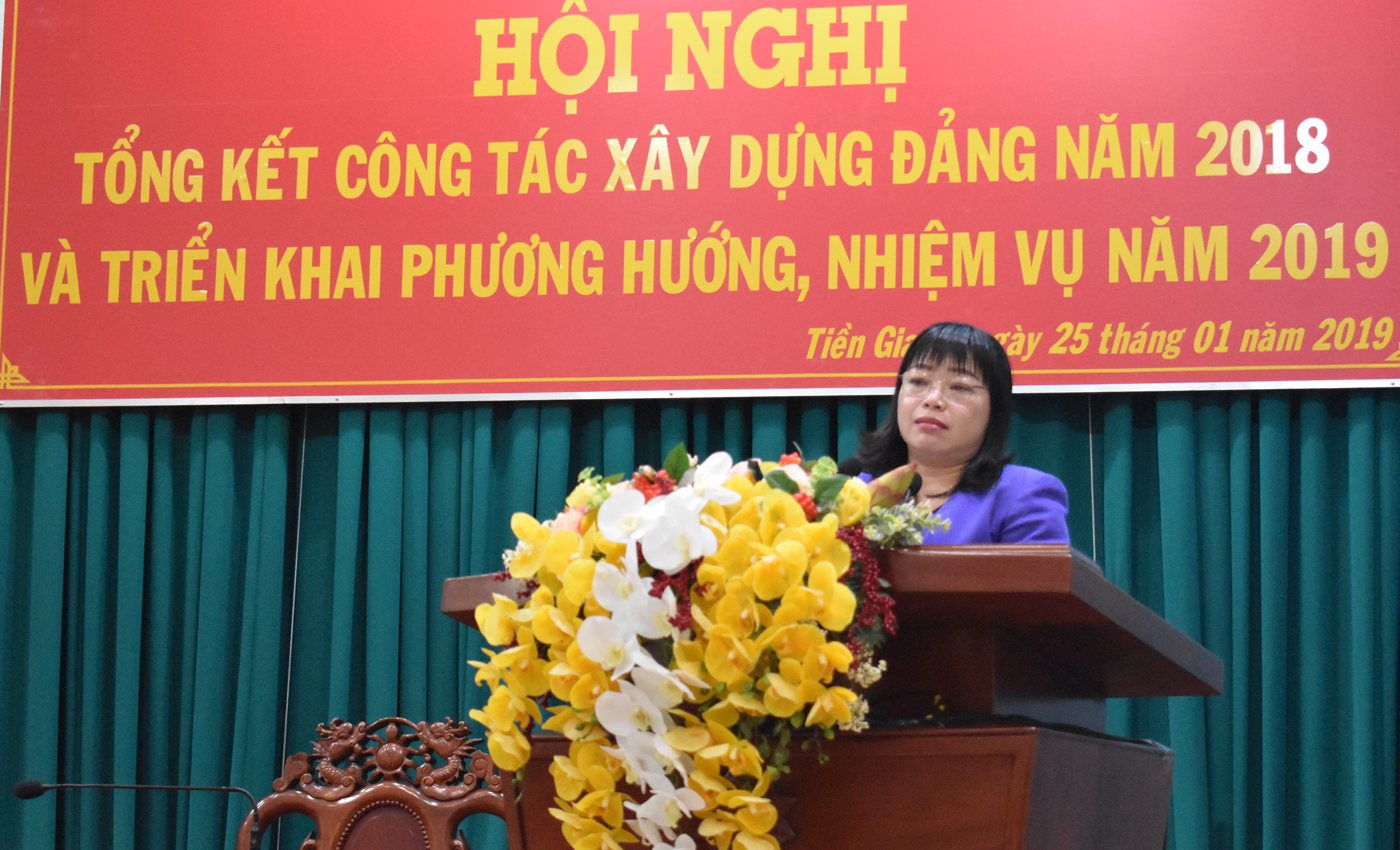 Đồng chí Thái Ngọc Bảo Trâm, Bí thư Đảng ủy Khối các cơ quan phát biểu
