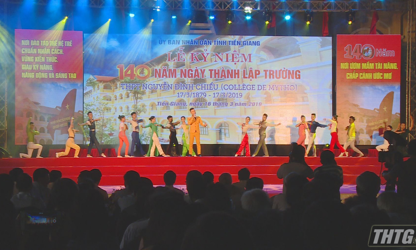 An art performance at the ceremony. Photo: thtg.vn