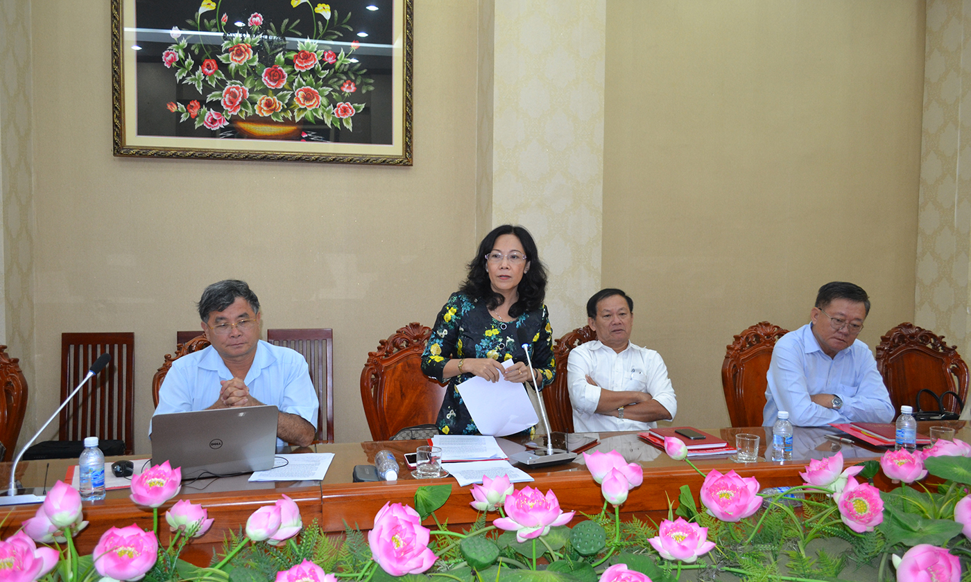 Vice Chairwoman of the Provincial People's Council Nguyen Thi Sang