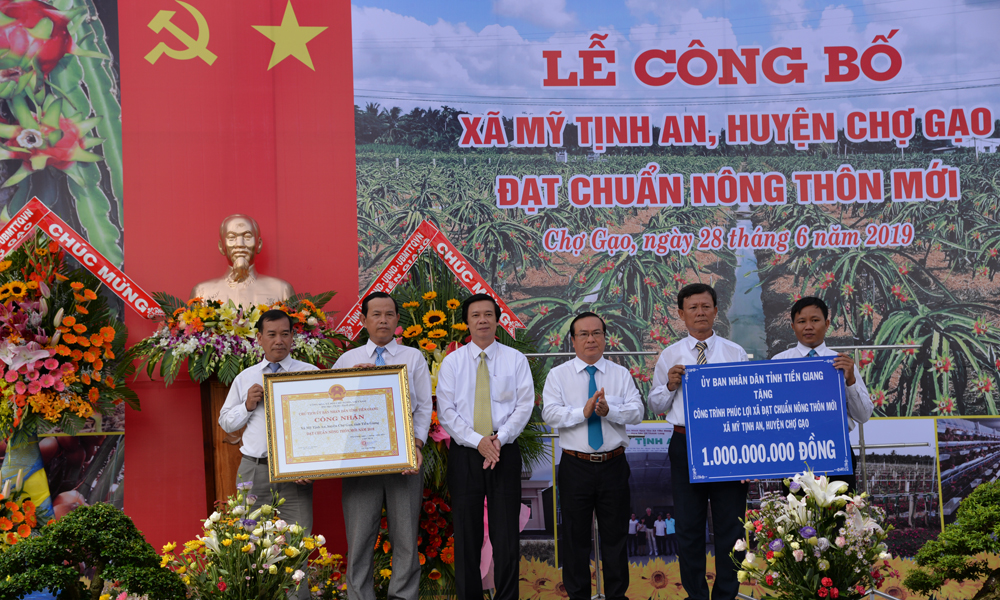 Secretary of the Tien Giang provincial Party Committee Nguyen Van Danh