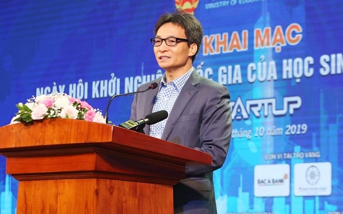 Deputy PM Vu Duc Dam speaks at the event. (Photo: VOV)