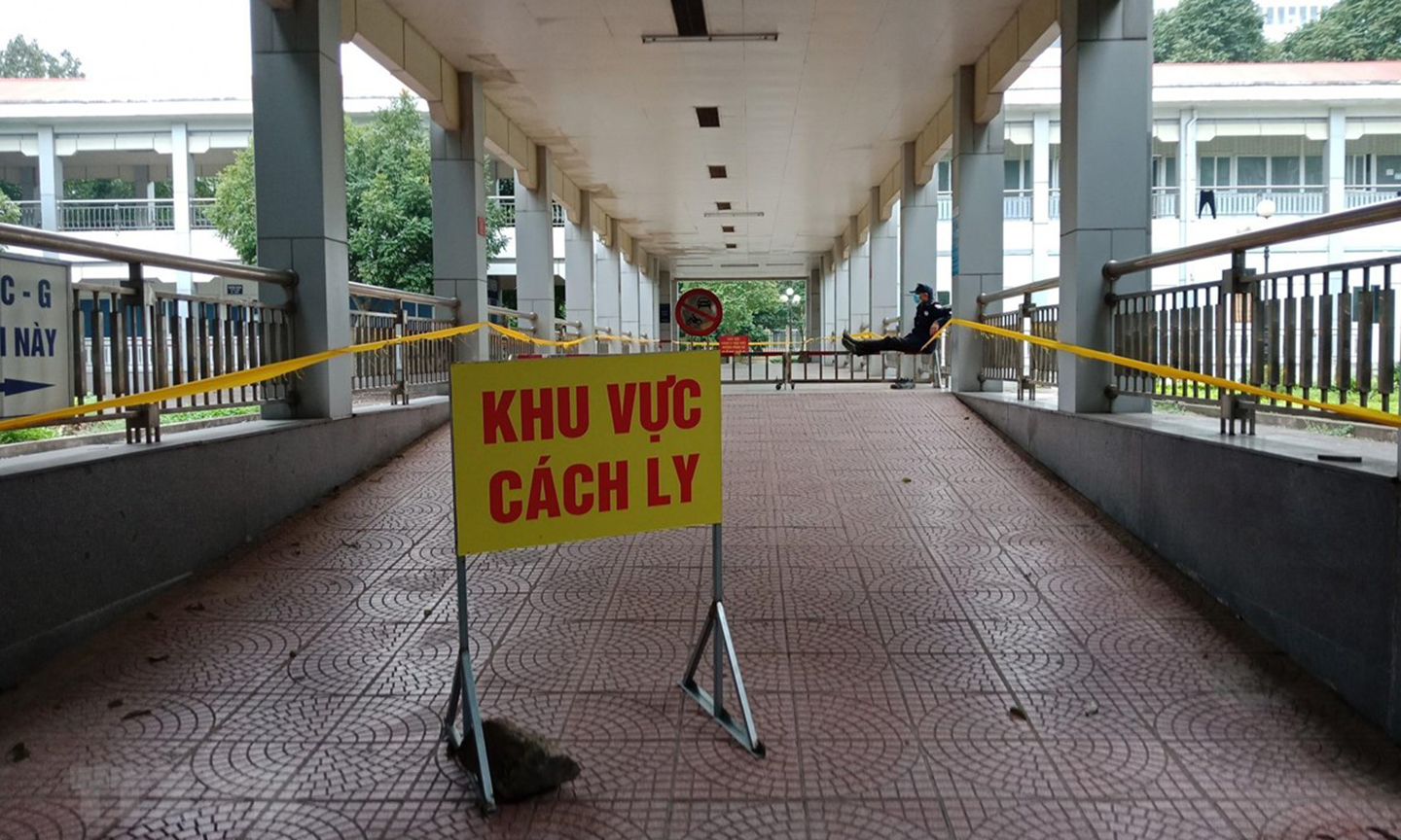 Khu vực cách ly được bố trí biệt lập tại Bệnh viện Đa khoa tỉnh Ninh Bình. (Ảnh: Đức Phương/TTXVN)