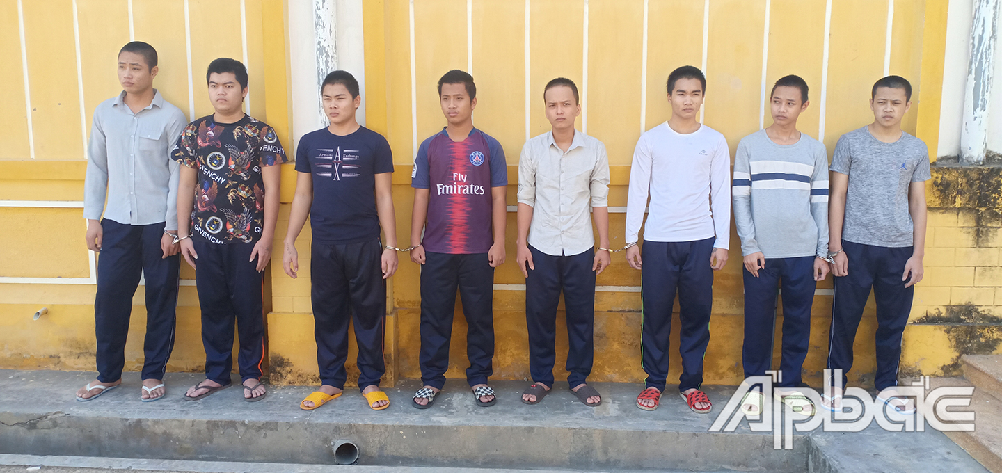 Các đối tượng: Trần Quốc Dương, Đỗ Thanh Tuấn, Nguyễn Hoàng Tú, Cao Minh Thao, Nguyễn Hoài Phương, Nguyễn Hoàng Chương, Cao Minh Khoa và Lê Thanh Minh (từ phải qua trái).