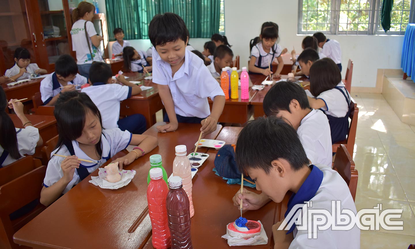 Chung tay bảo vệ và tạo môi trường an toàn cho trẻ em. 