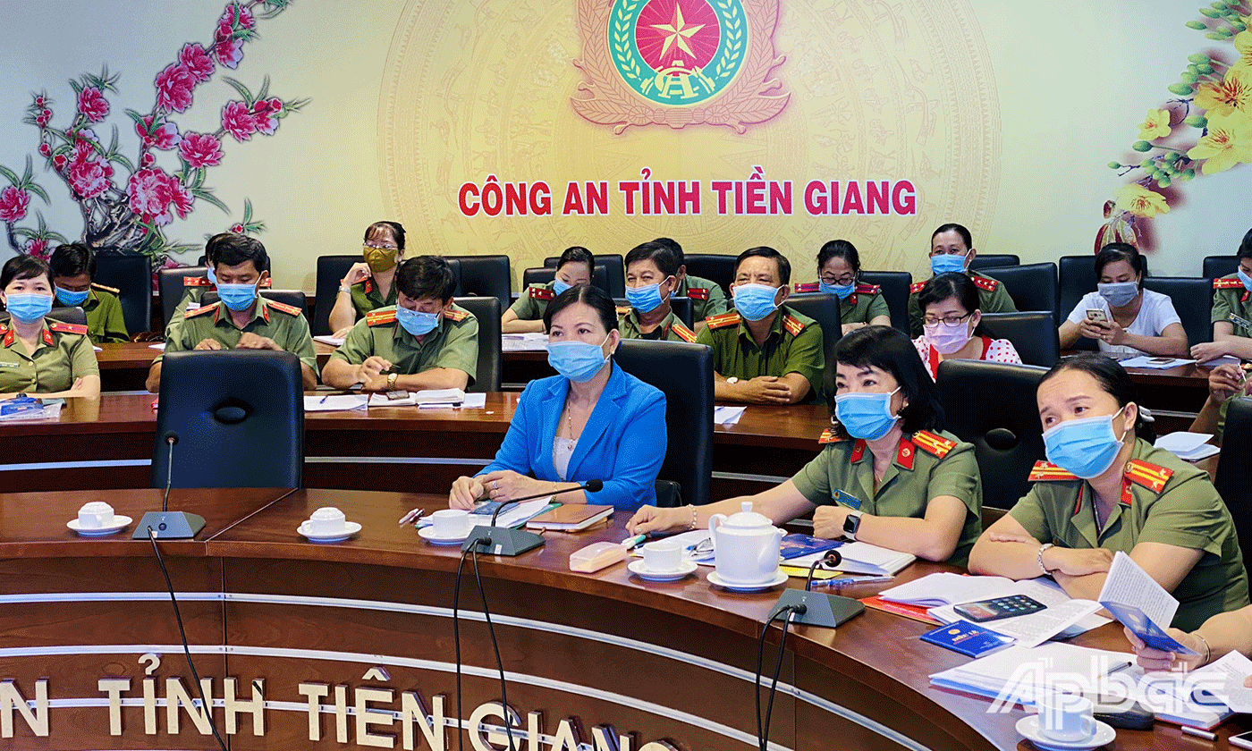 Quang cảnh hội nghị