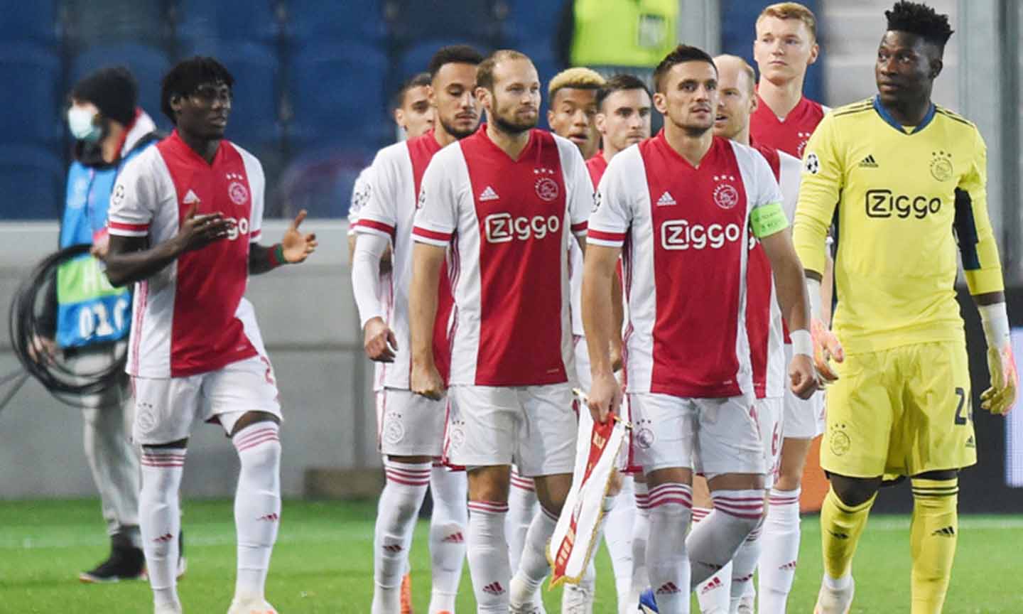 Ajax bất lợi hơn về điểm số trước Atalanta. Ảnh: Vietnamnet.vn