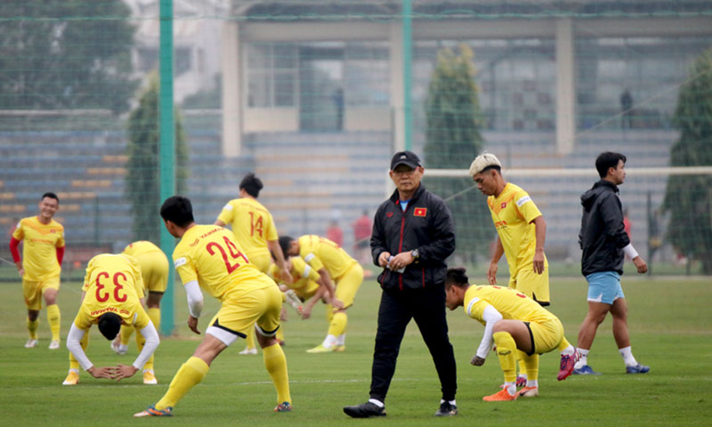 HLV Park Hang-seo cần “làm nóng” thật tốt để có thể thực hiện giấc mơ vào vòng loại World Cup cuối cùng của Đội tuyển Việt Nam.          Ảnh: XUÂN HÀ