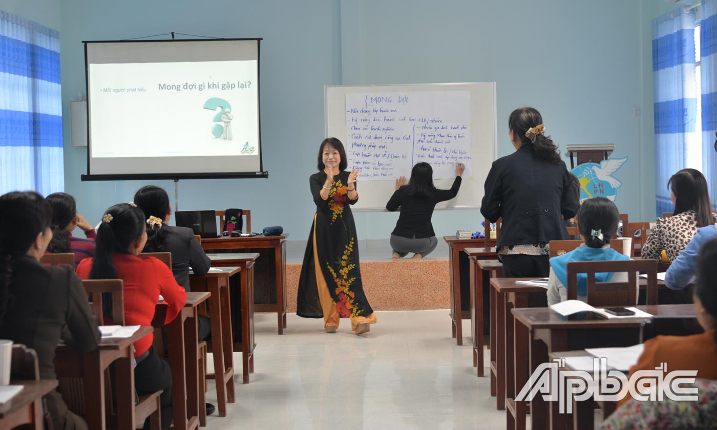 Quang canh lớp tập huấn.