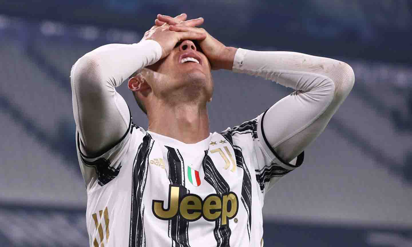 Ronaldo vẫn chưa thể cùng Juventus thực hiện giấc mơ Champions League. Ảnh: Vietnamnet.vn