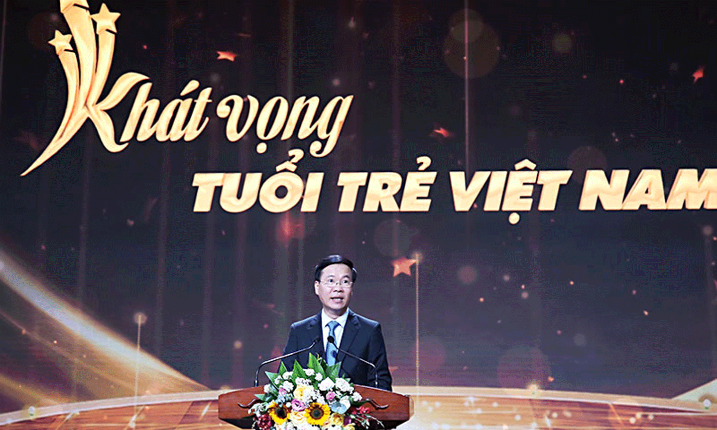 Đồng chí Võ Văn Thưởng phát biểu ý kiến tại buổi lễ. 