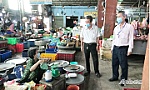 Kiểm tra việc thực hiện giãn cách các chợ trên địa bàn TP. Mỹ Tho