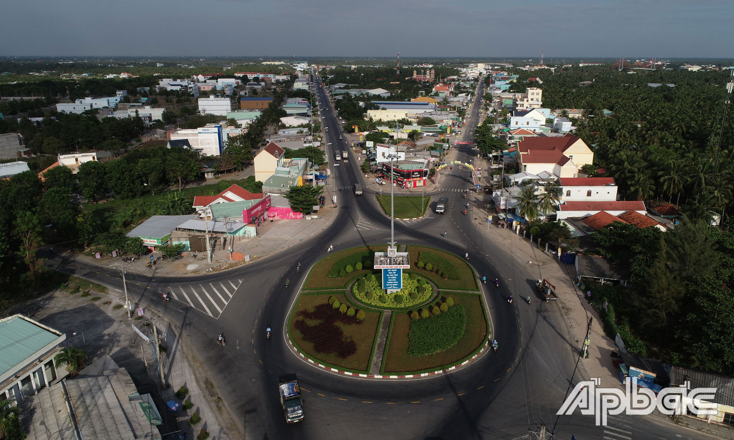 Một góc trung tâm huyện Chợ Gạo nhìn từ trên cao.