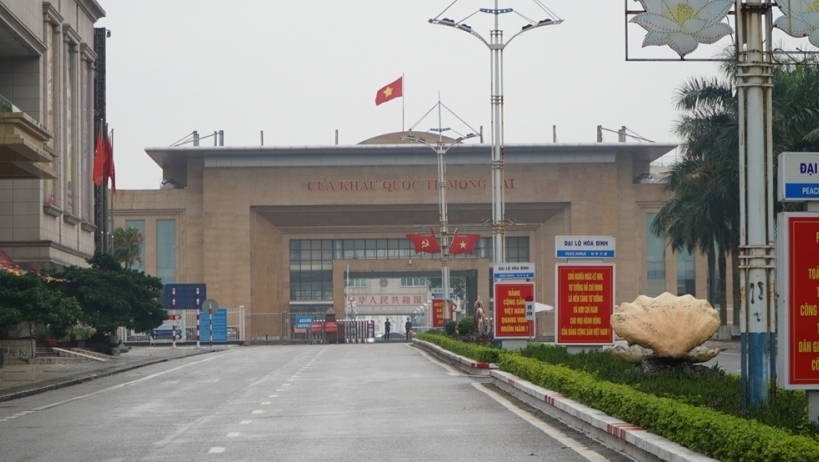 Mong Cai Border Gate.