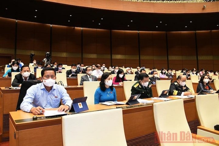 National Assembly deputies attend the first session of the 15th legislature. (Photo: NDO).